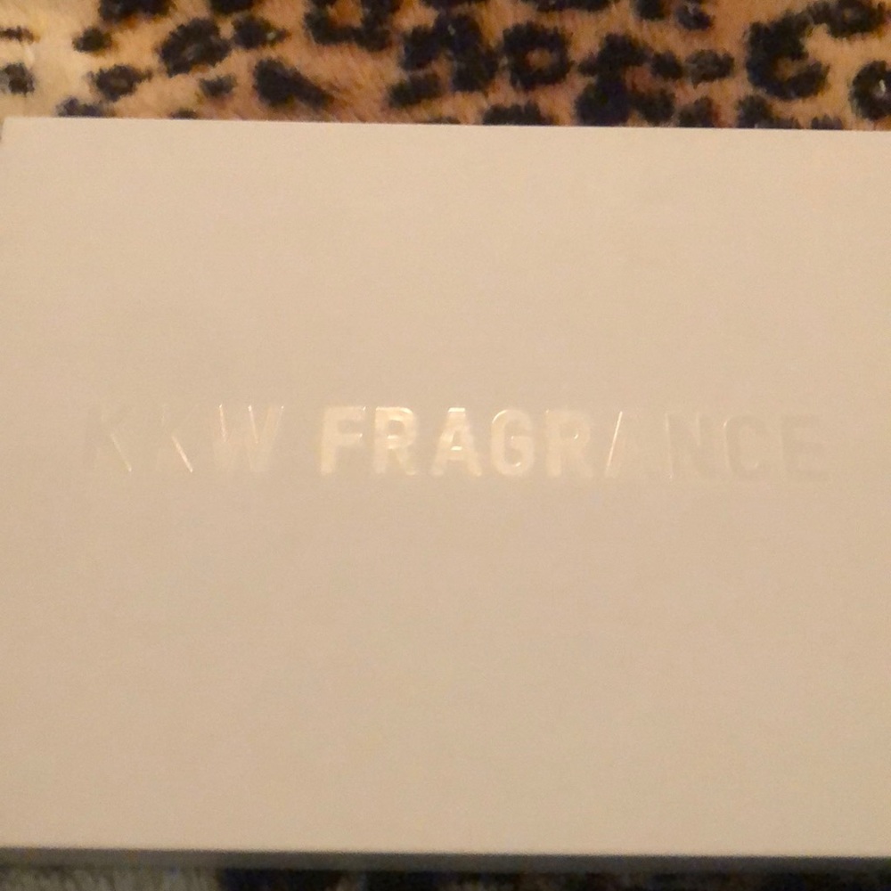 ** KKW Crystal Gardenia **